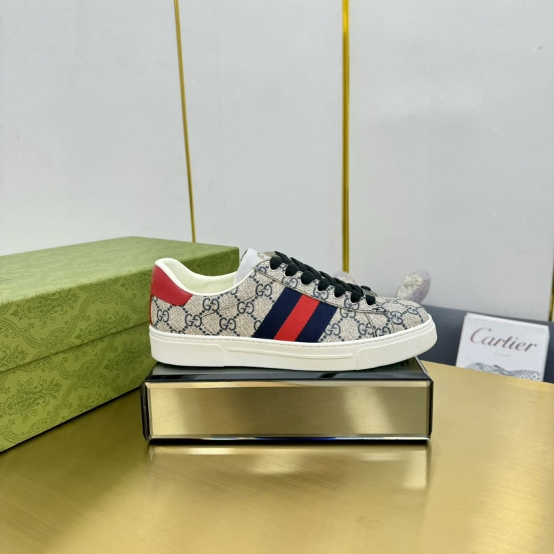 G*u*i casual shoes